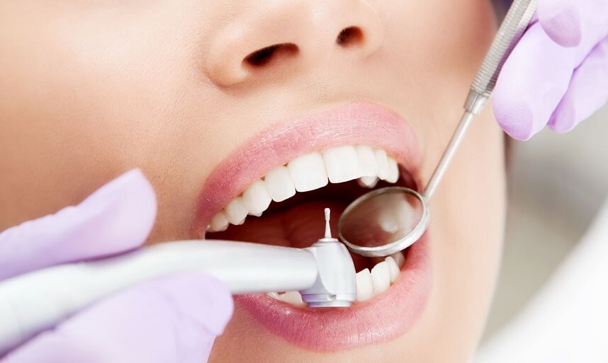 лечение зубов при грудном вскармливании является достаточно безопасной процедурой