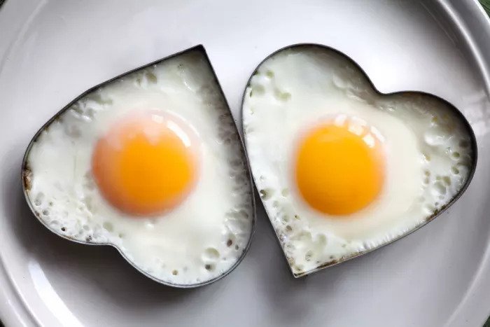 6 грамм белка и всего 72 калории. Яичные яйца