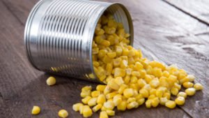 Кукуруза при грудном вскармливании (и продукты на её основе): можно или нельзя