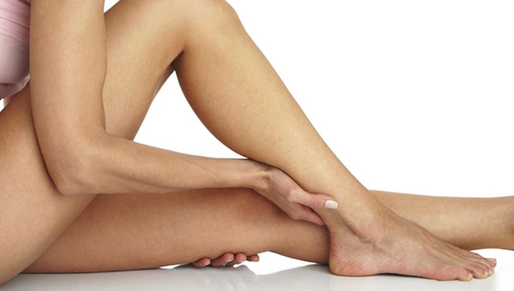 Опухлости ног при менструации